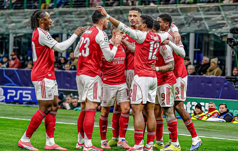 The Gunners dẫn đầu BXH Cúp C1