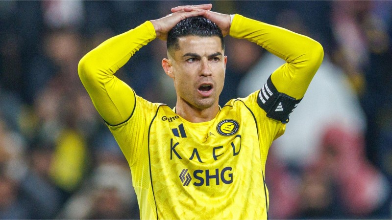 CR7 bất mãn với BLĐ Al Nassr