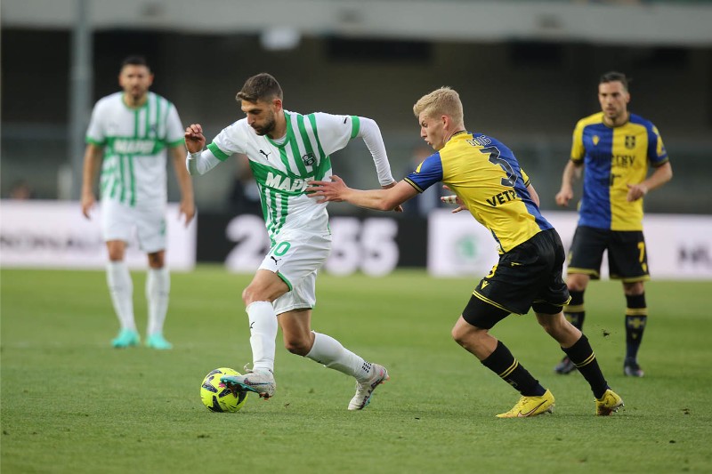 Sassuolo đủ sức thắng Verona