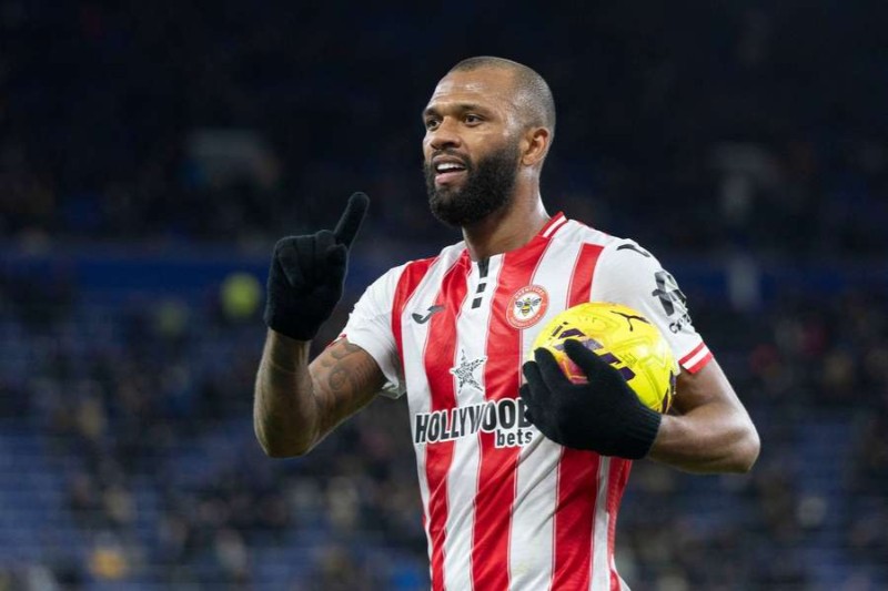 Thiago đang chơi ấn tượng tại Brentford