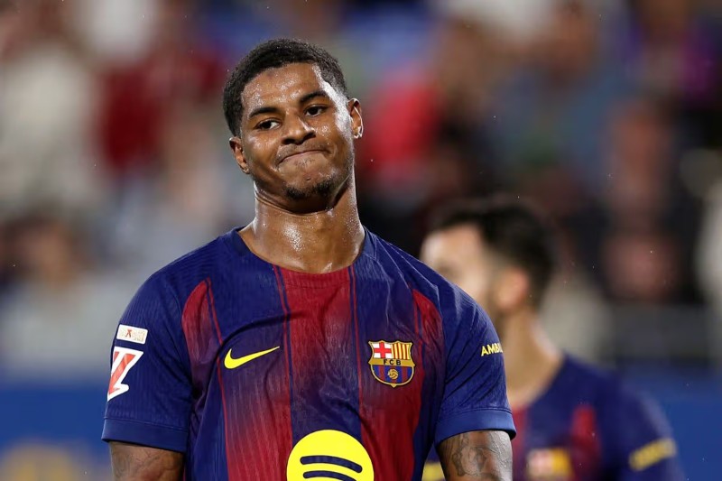 Rashford muốn ở lại Barca