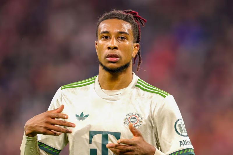 Hùm xám giữ chân Olise bằng mọi giá