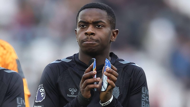 MU và Tottenham cũng theo dõi Sadiki