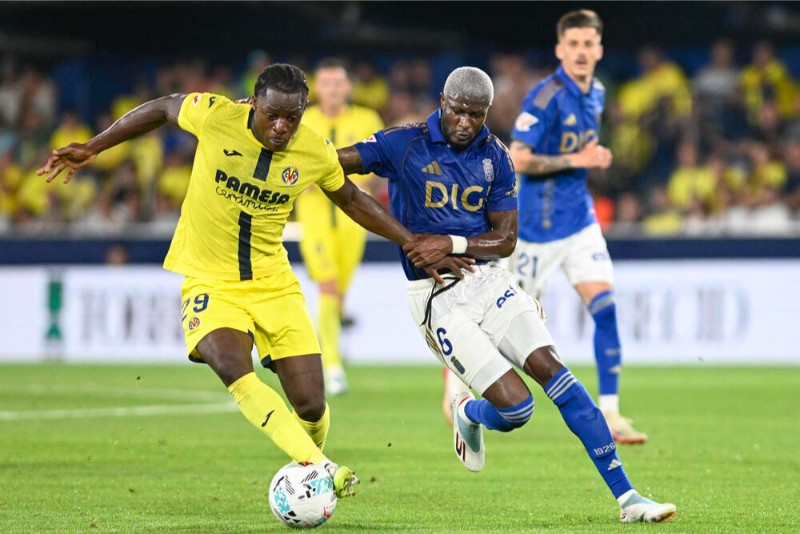 Oviedo khó ngăn cản được Villarreal