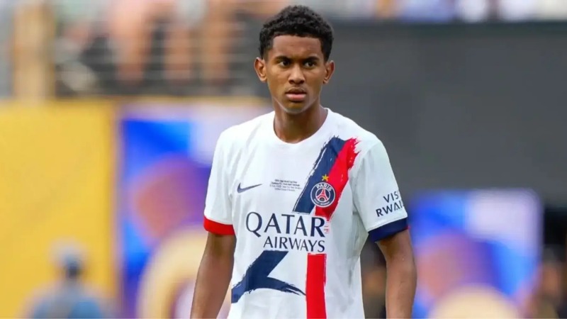 Kền kền trắng sẵn sàng chi 50 triệu euro cho Mayulu