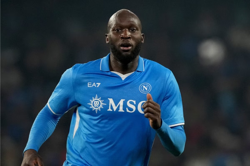 Lukaku gây ra mẫu thuẫn ở Napoli