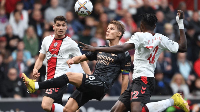 Southampton khó chống lại Arsenal