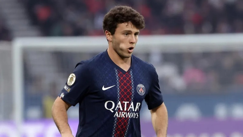 PSG không có ý định bán Neves